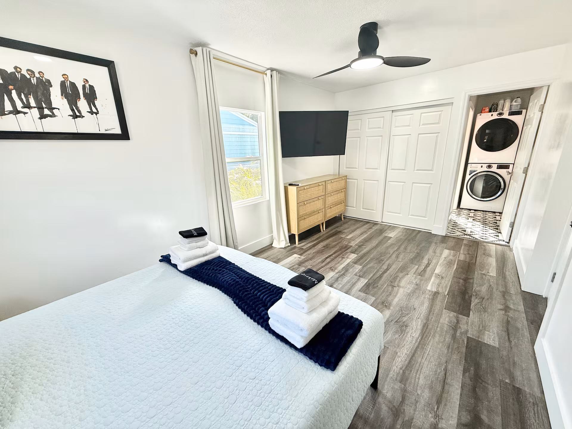Bedroom 1 — view 2