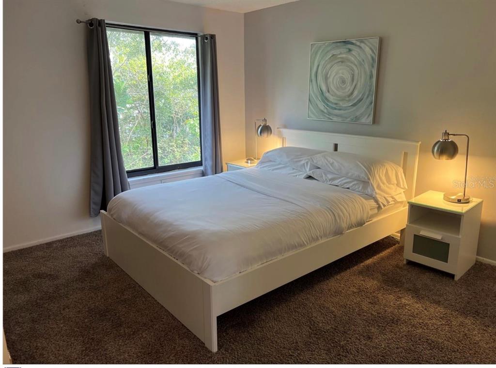 Second bedroom before renovation
